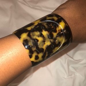 Tory Burch Cuff Bracelet closing out closet